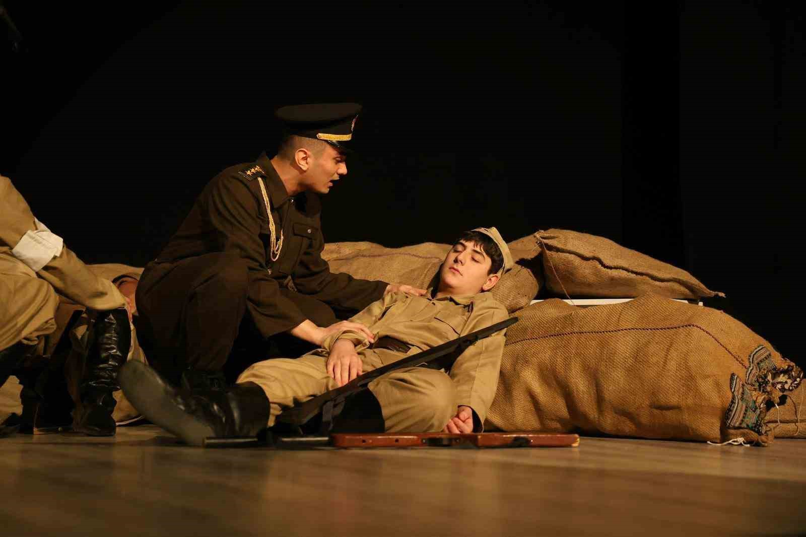 Öğrencilerden İstiklal Marşı’na anlamlı program
