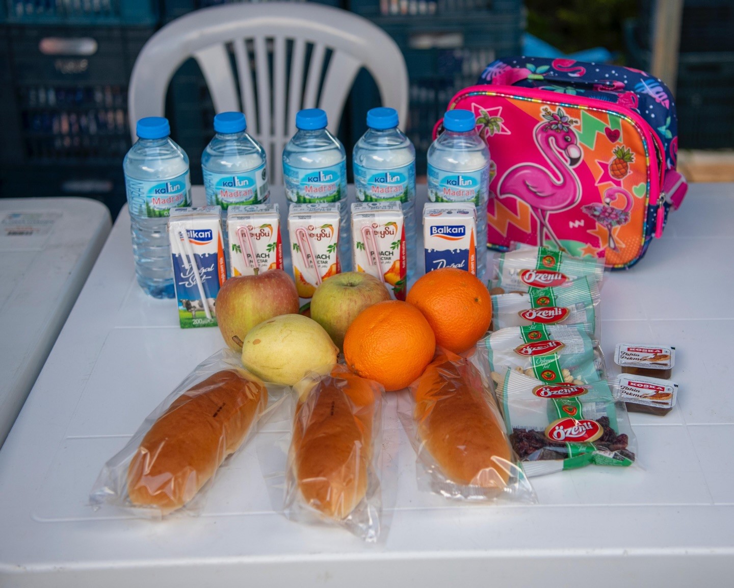 Öğrencilere ikinci dönemin ilk beslenme çantaları ulaştırıldı
