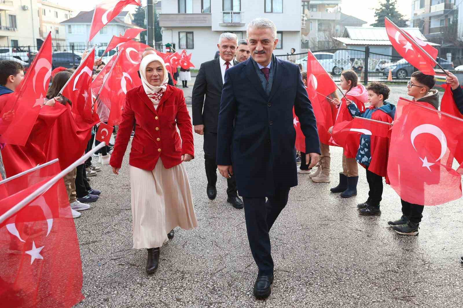 Öğrencilerin bayrak sevgisi dikkat çekti
