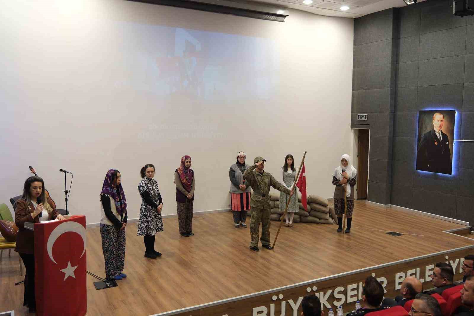 Öğrencilerin hazırladığı program büyük beğeni topladı
