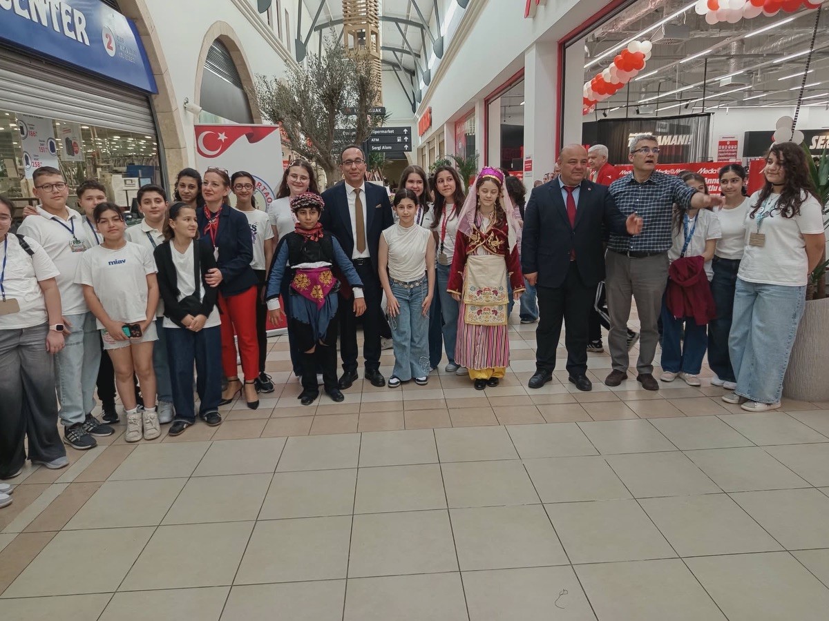 Öğrencilerin yıl boyunca emek verdikleri eserler görücüye çıktı
