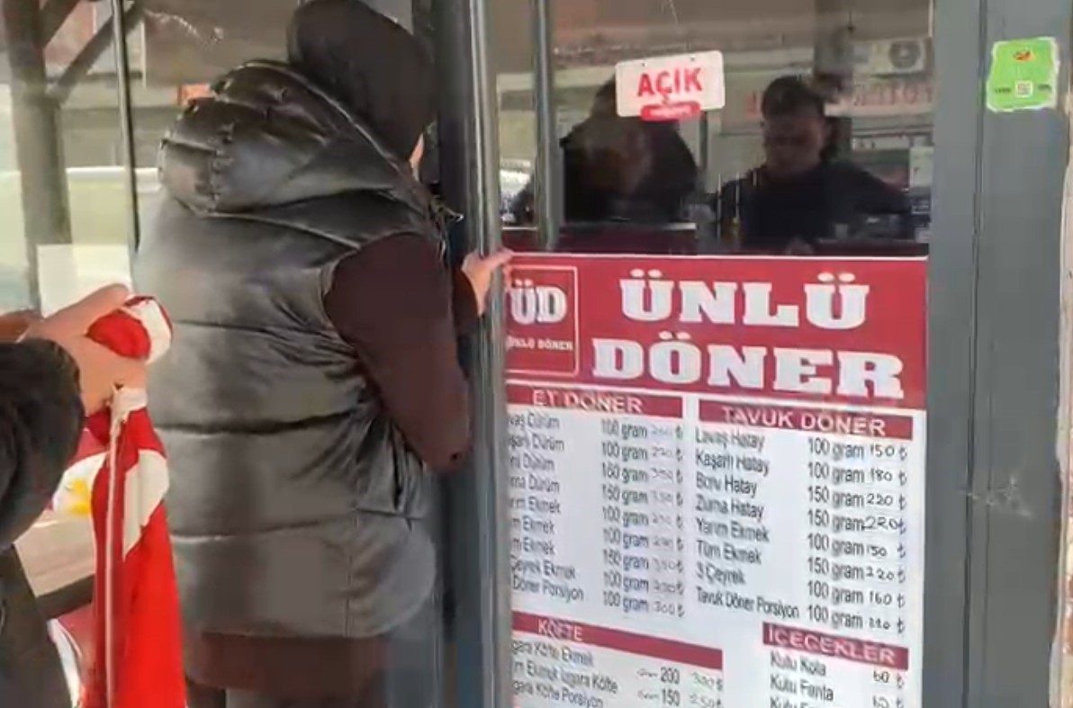Öğrencilerin zehirlenmesinin ardından mühürlenen iş yerinden alınan numuneler temiz çıktı
