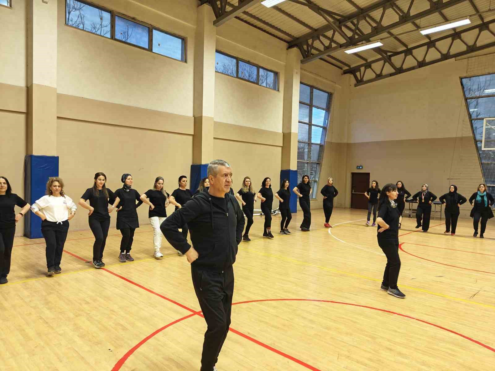 Öğretmen öğretmenlere ders verdi, Türkiye’de ilki gerçekleştirdi
