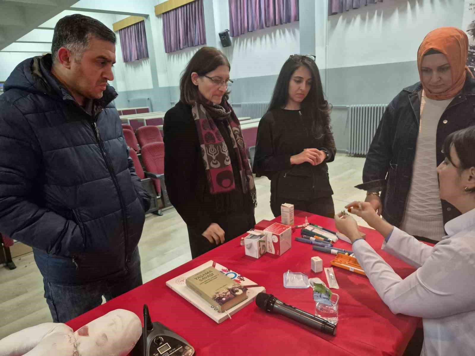 Öğretmenler, diyabetli öğrenciler için eğitim aldı
