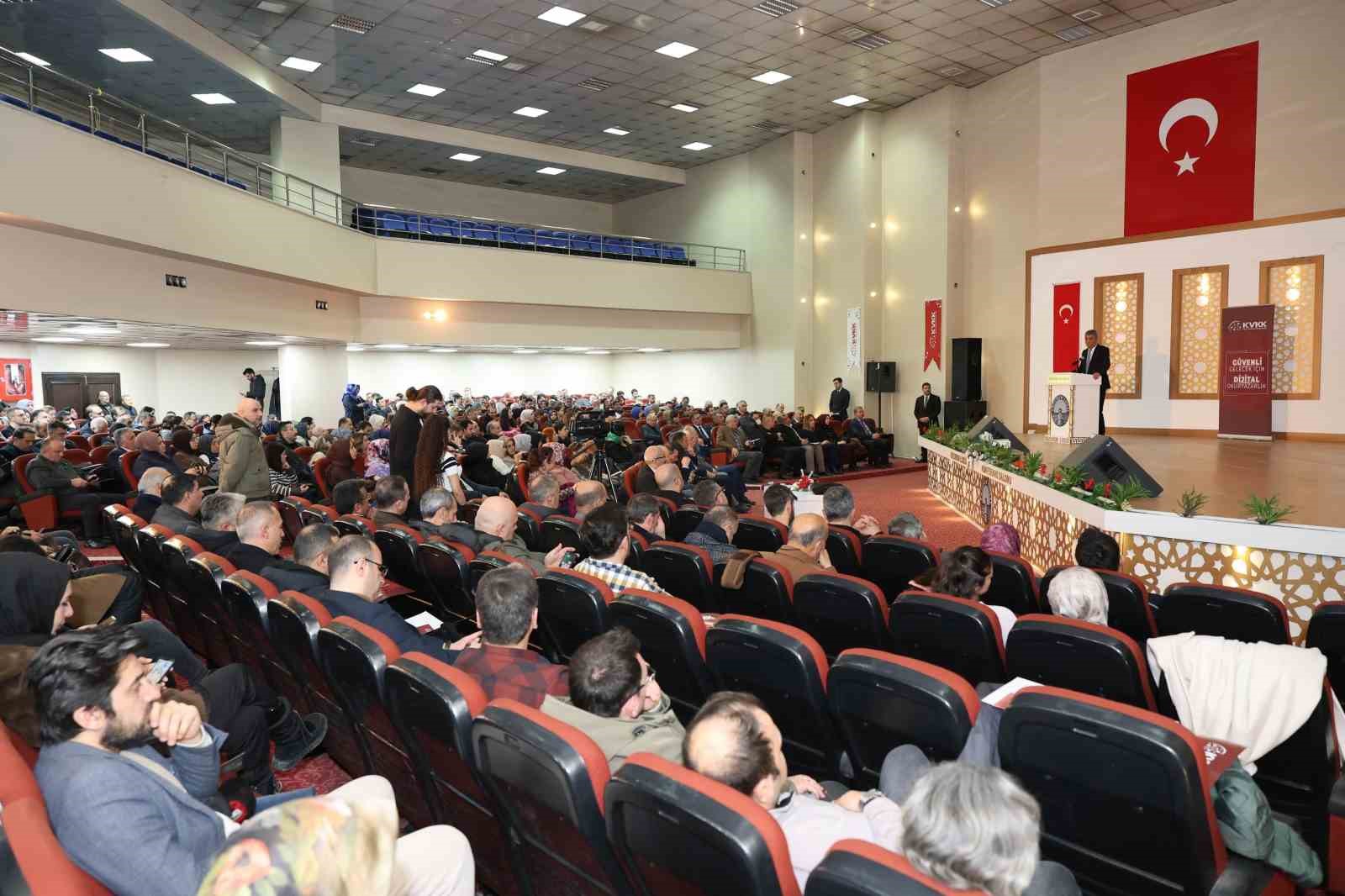 Öğretmenlere  "Güvenli Gelecek İçin Dijital Okuryazarlık" bilgilendirmesi
