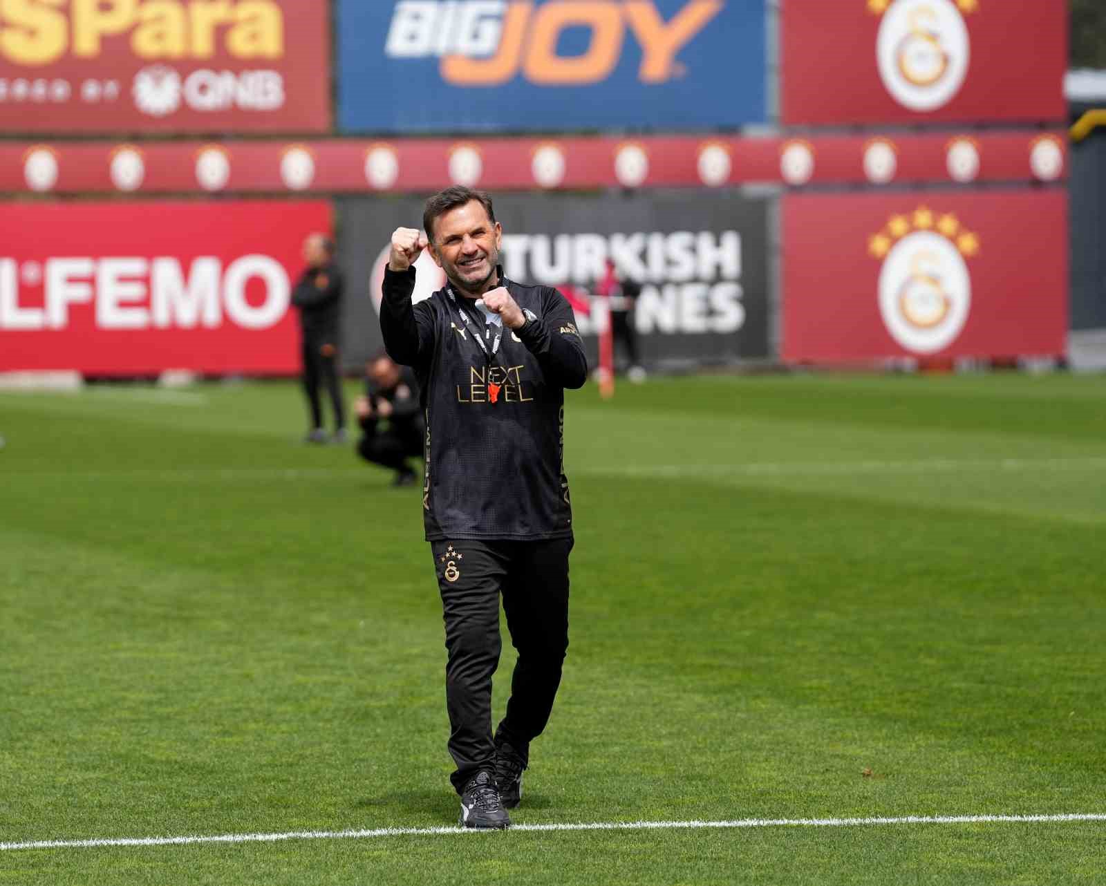 Okan Buruk: "4 sene üst üste şampiyon olacağımıza yüzde 100 inanıyorum"
