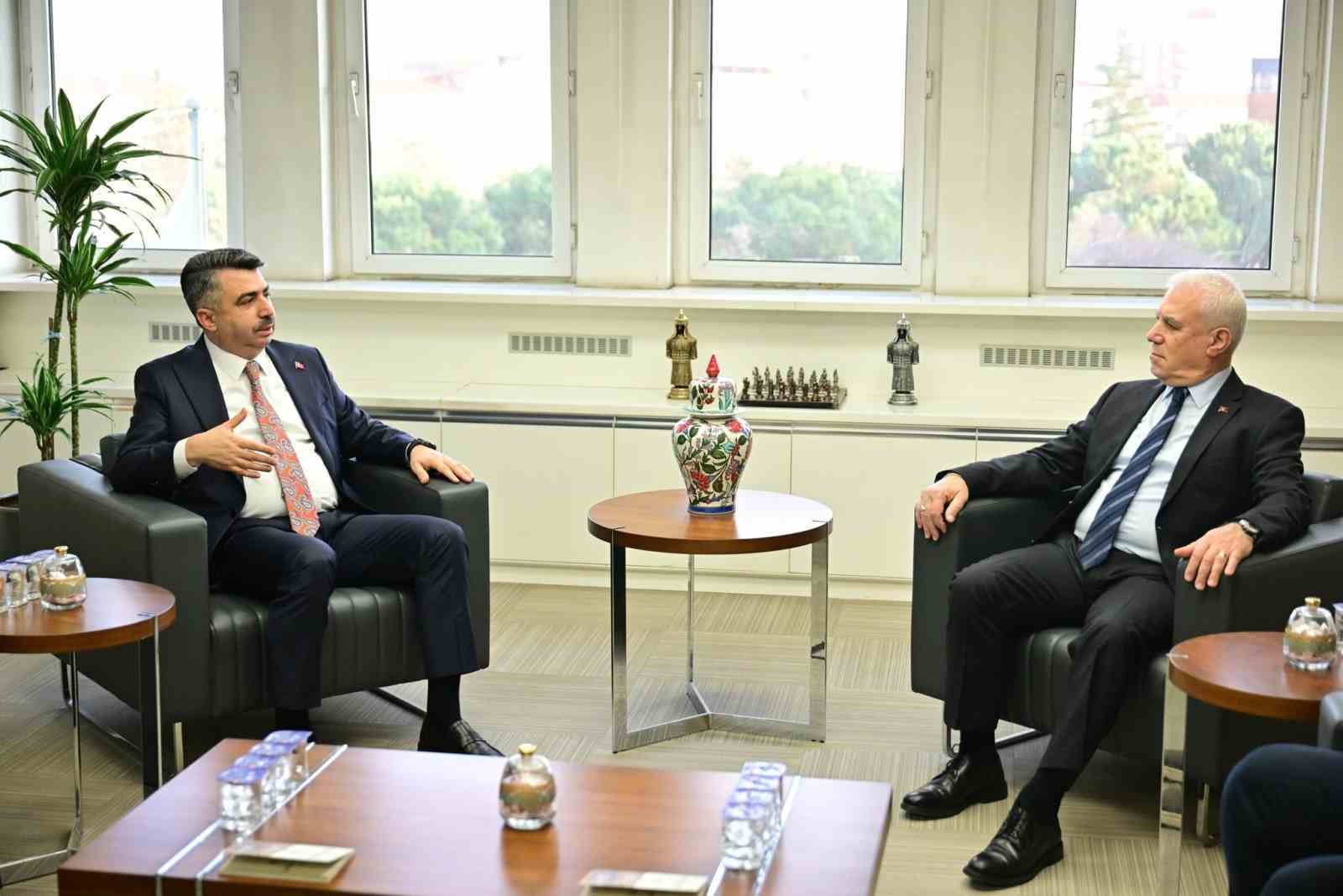 Oktay Yılmaz’dan sert tepki: "Bu saldırı demokratik değerlere aykırıdır"
