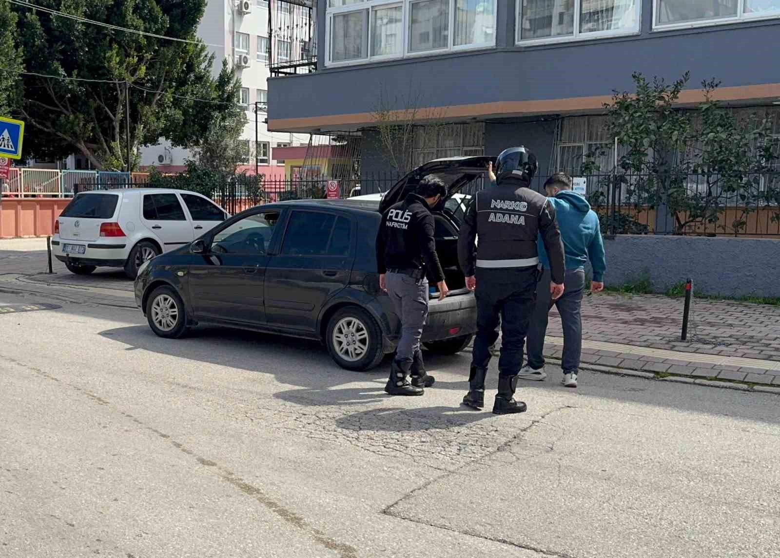 Okul çevrelerinde narkotik denetimi
