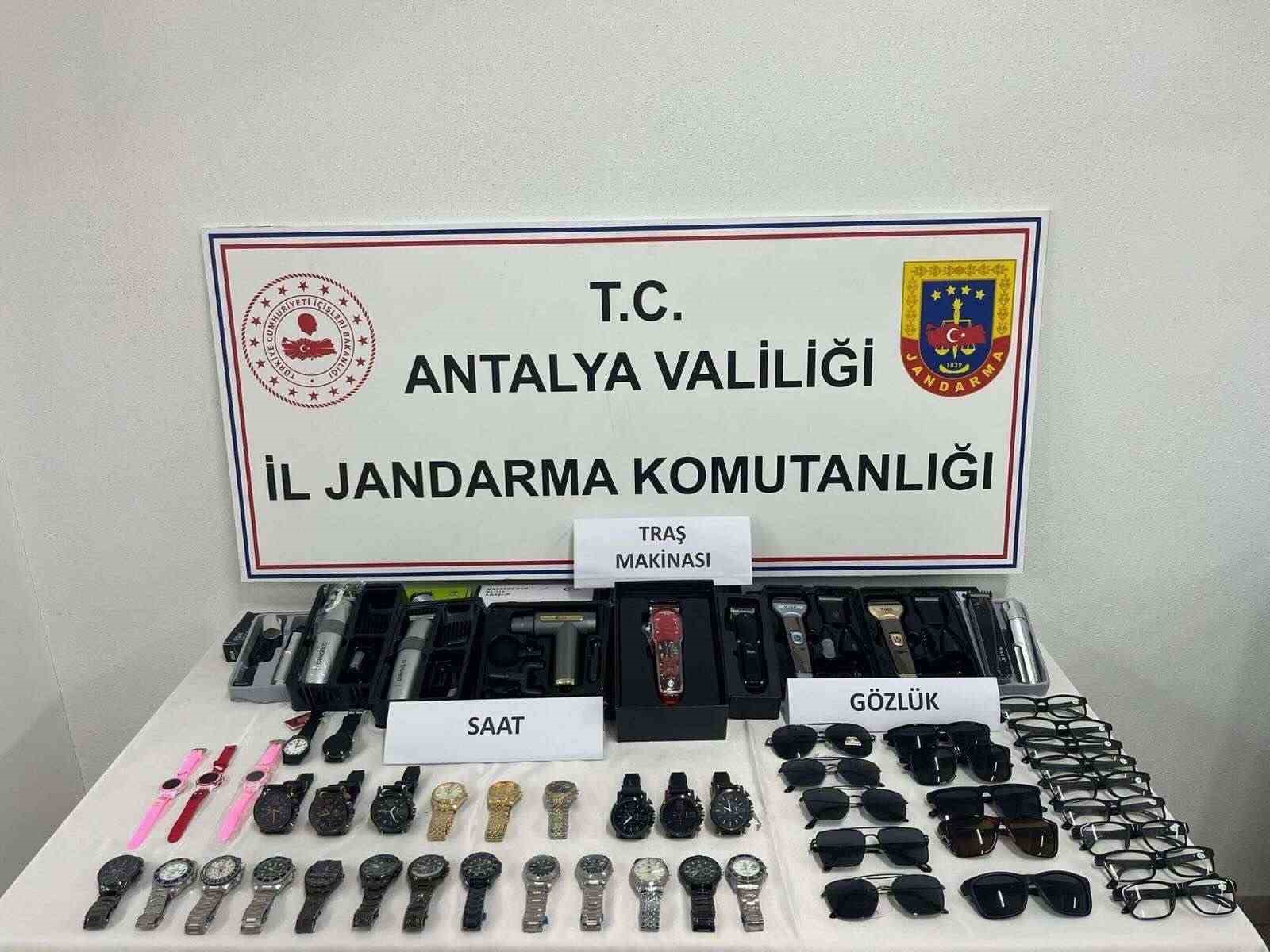 Okul çevrelerinde tehlikeli satışa jandarma müdahalesi
