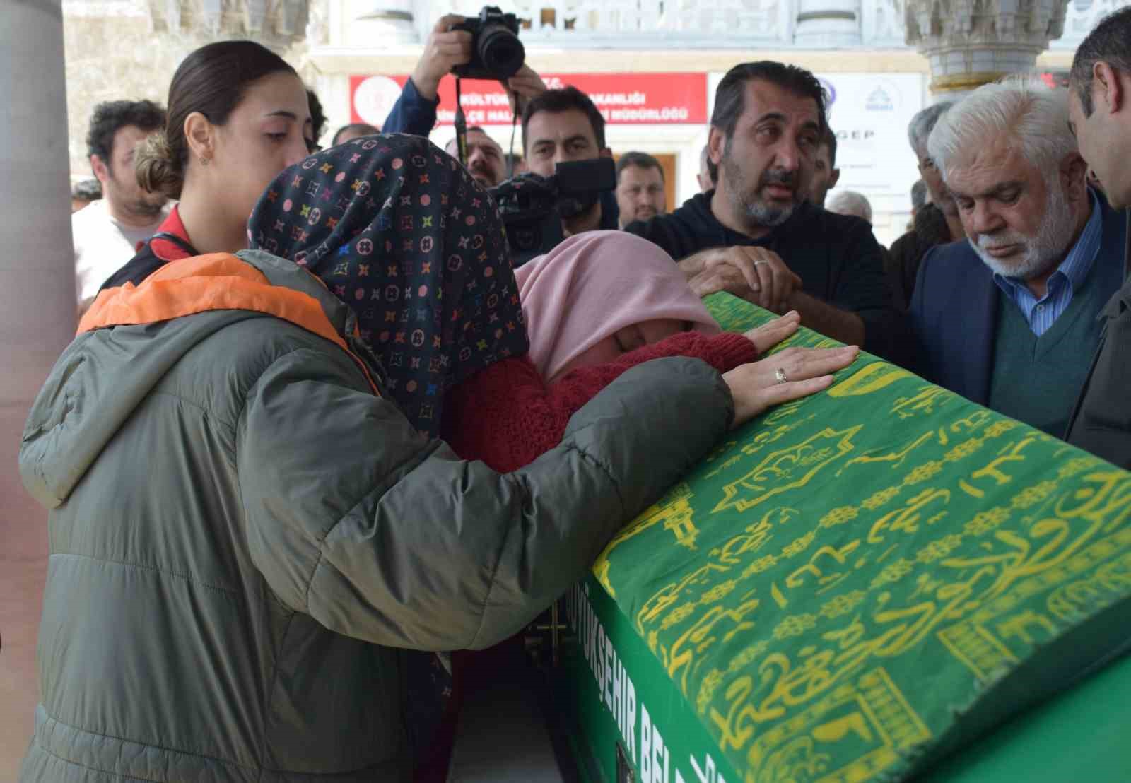 Okul saldırısında hayatını kaybeden Furkan son yolculuğuna uğurlandı
