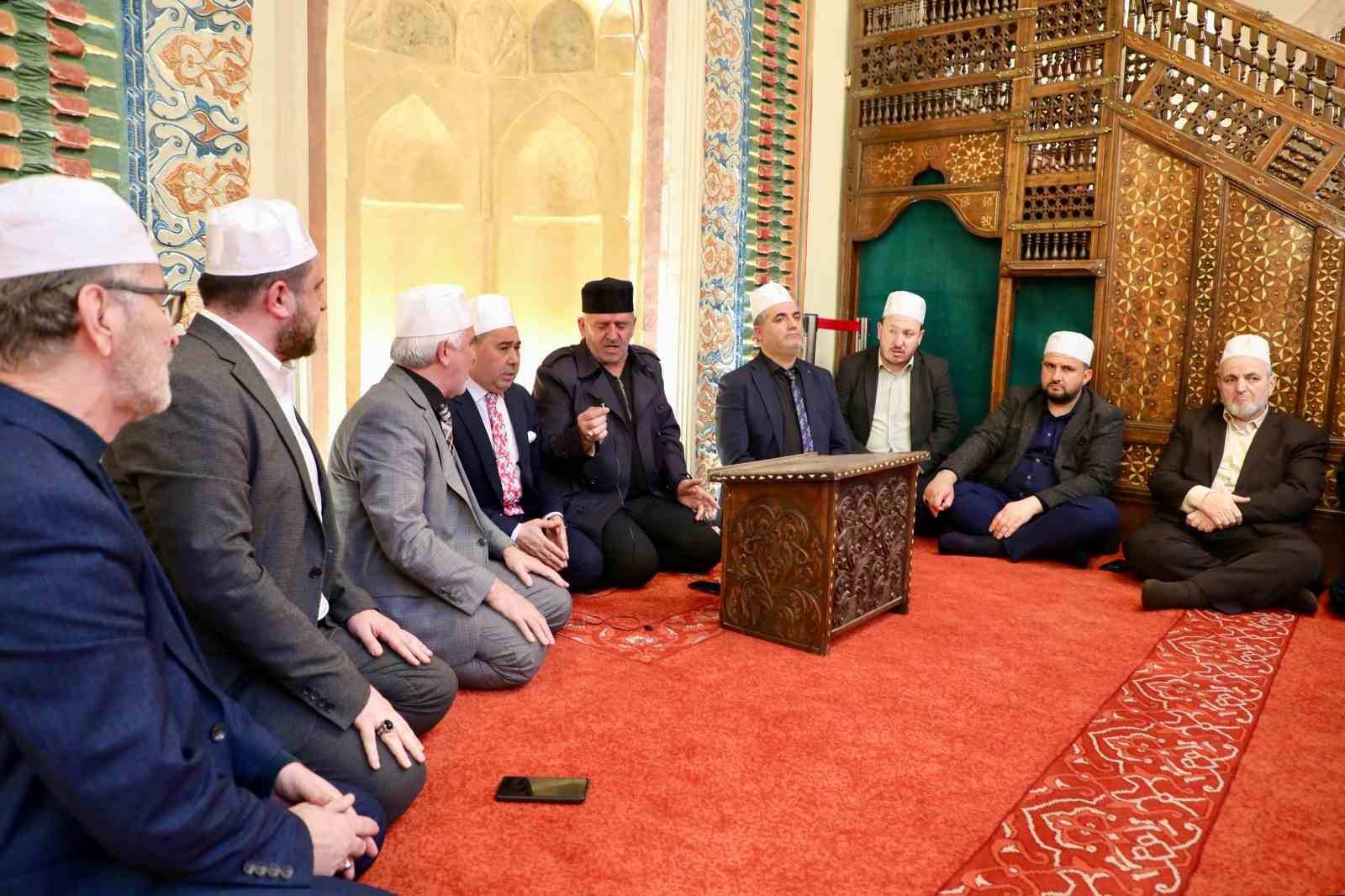 Okul saldırısında hayatını kaybeden öğretmen ve öğrencileri için mevlit okutuldu
