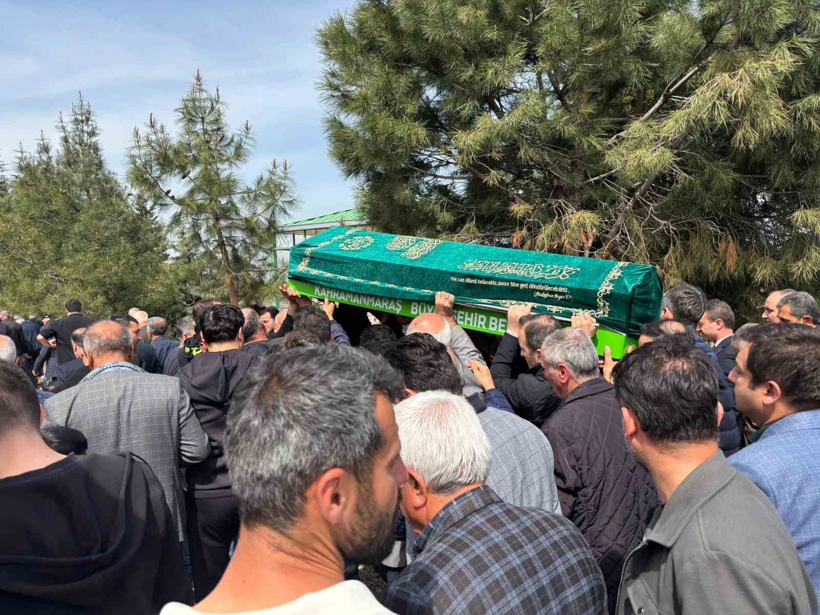 Okul saldırısında hayatını kaybeden Yusuf Tarık son yolculuğuna uğurlandı
