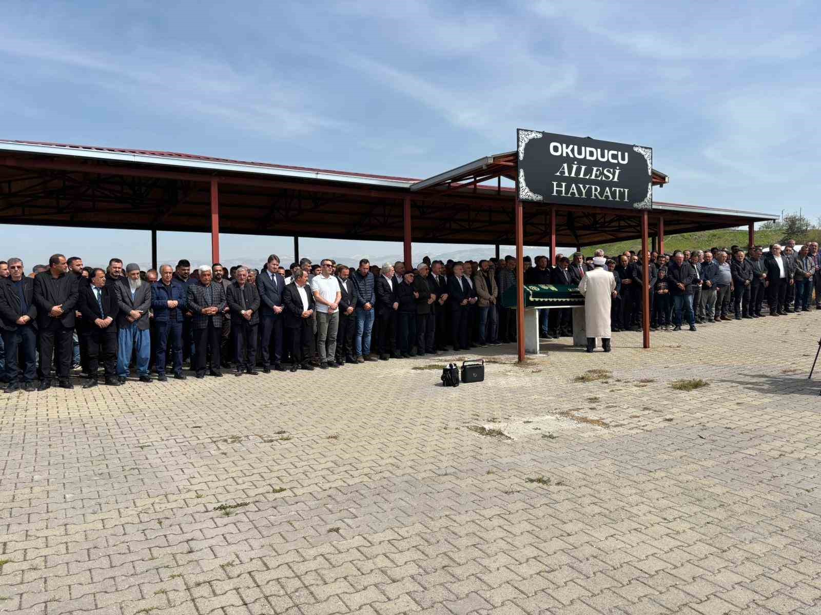 Okul saldırısında hayatını kaybeden Yusuf Tarık son yolculuğuna uğurlandı
