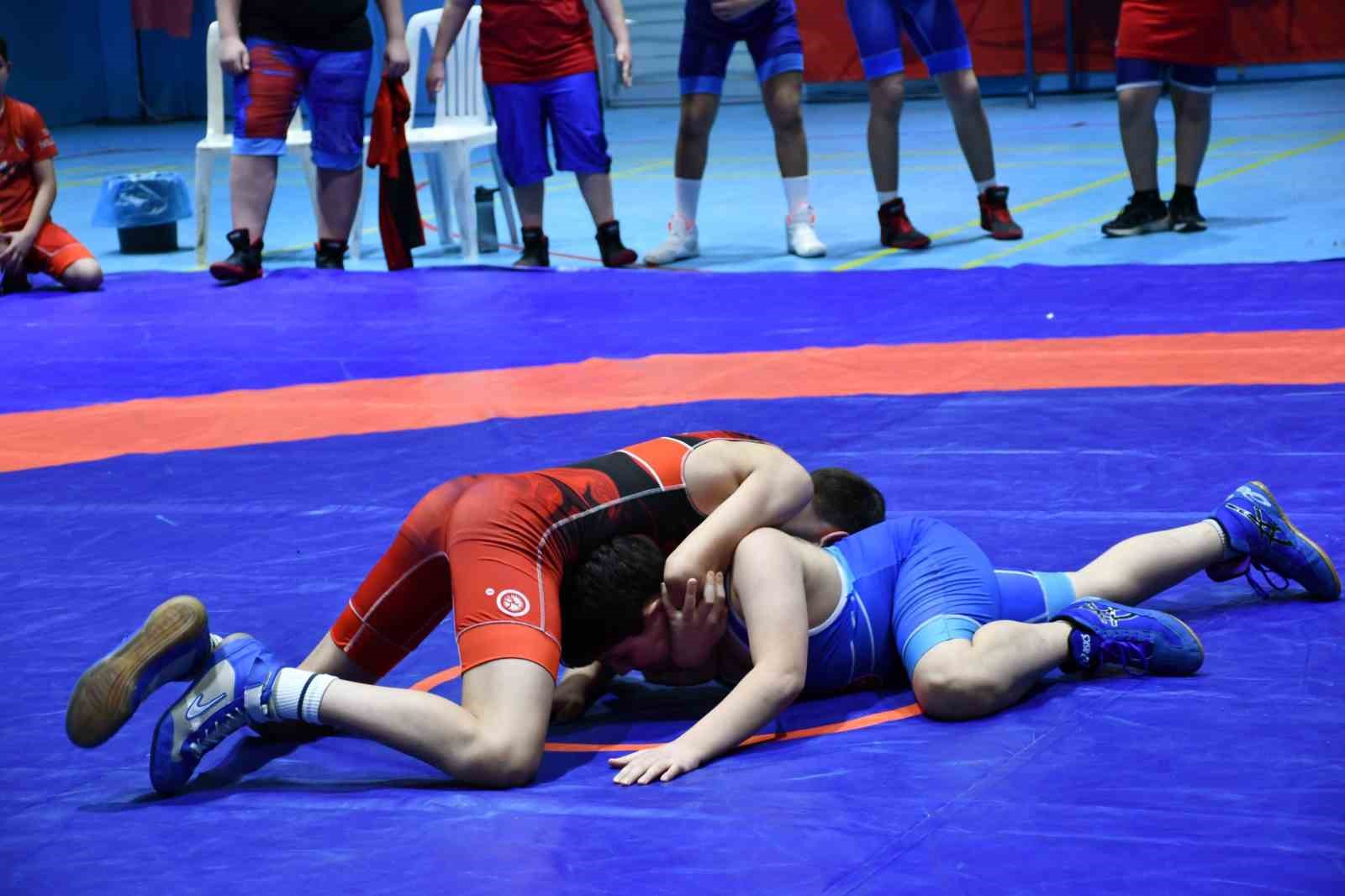 Okul Sporları Yıldızlar Güreş müsabakaları tamamlandı
