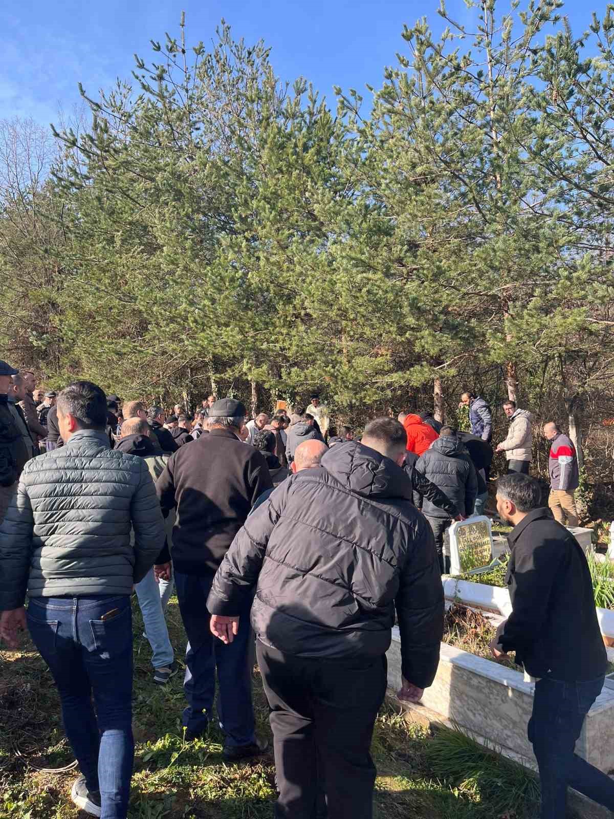 Okul yolunda ölen 5 yaşındaki Güneş toprağa verildi
