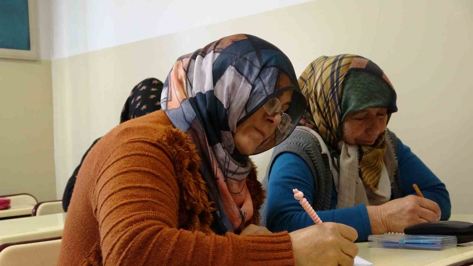 Okula gidemedikleri için hayalleri yarım kaldı
