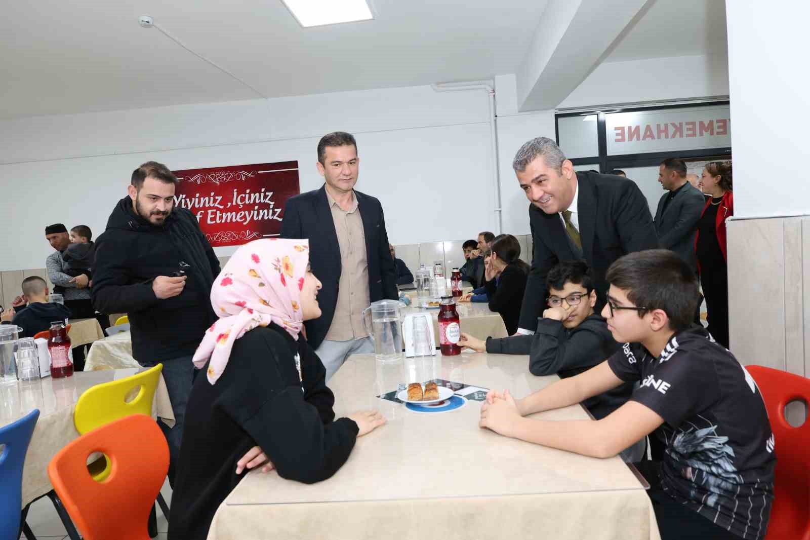 Okulda iftar neşesi
