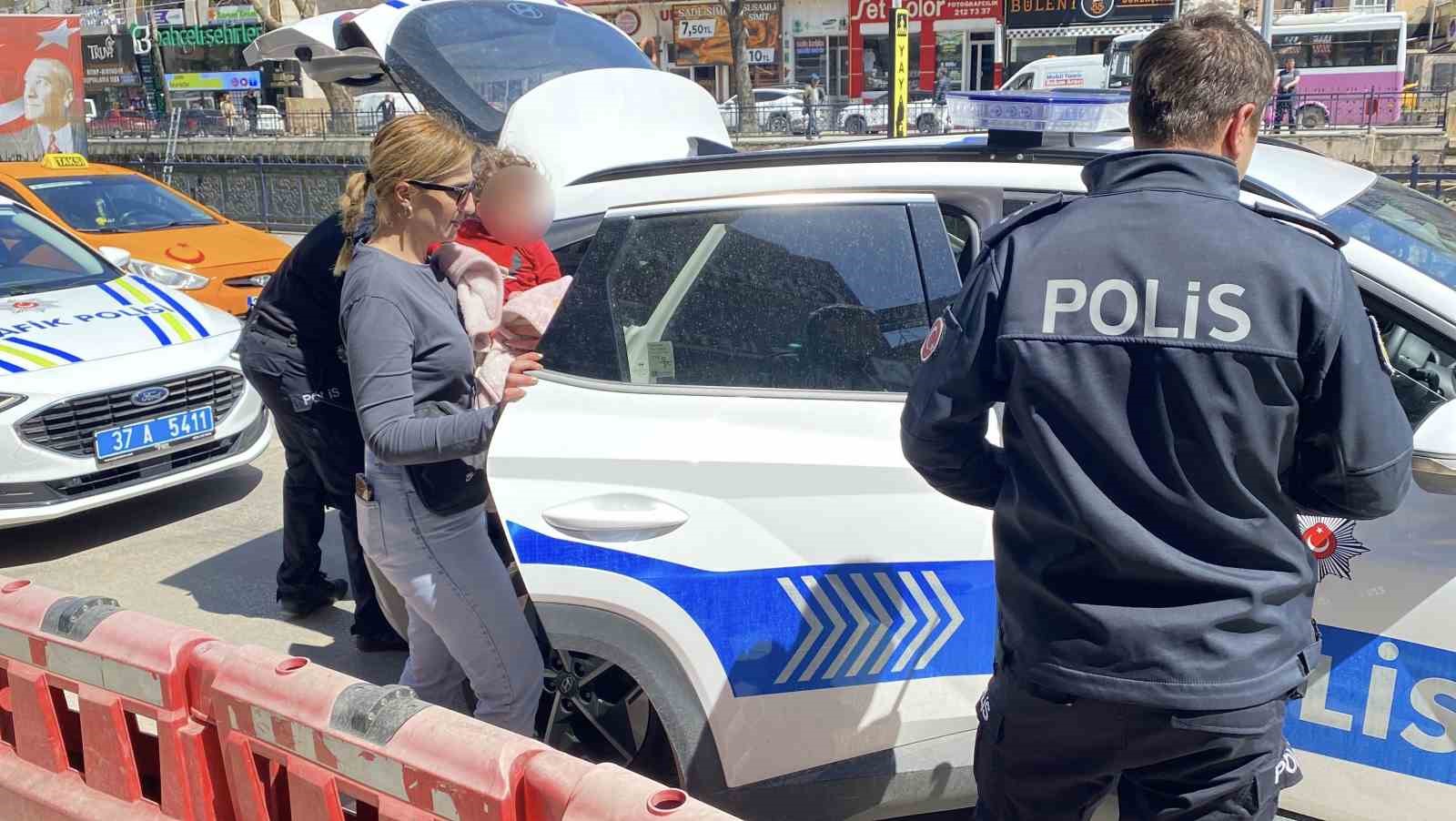 Öldürdüğü hamile eşinin cesediyle 10 gün aynı evde yaşayan koca: "Tek hatırladığım 8 gün boyunca eşimin cesediyle uyumuşum"
Öldürdüğü hamile eşinin cesediyle 10 gün aynı evde yaşayan koca: "Tek hatırladığım 8 gün boyunca eşimin cesediyle uyumuşum"