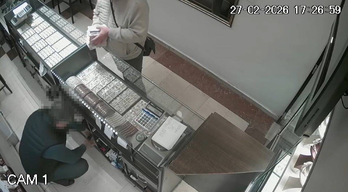 Öldürdüğü kadının 3 altın bileziğini bozdurup parayı böyle teslim aldı
