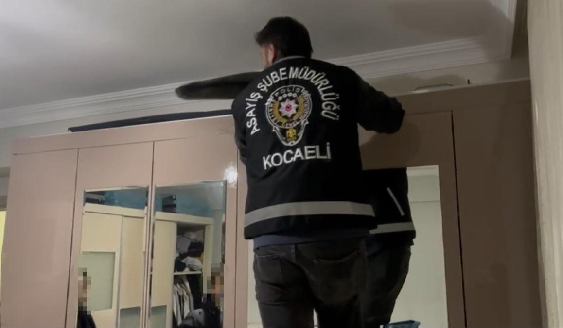 Öldürdüğü kadının 3 altın bileziğini bozdurup parayı böyle teslim aldı
