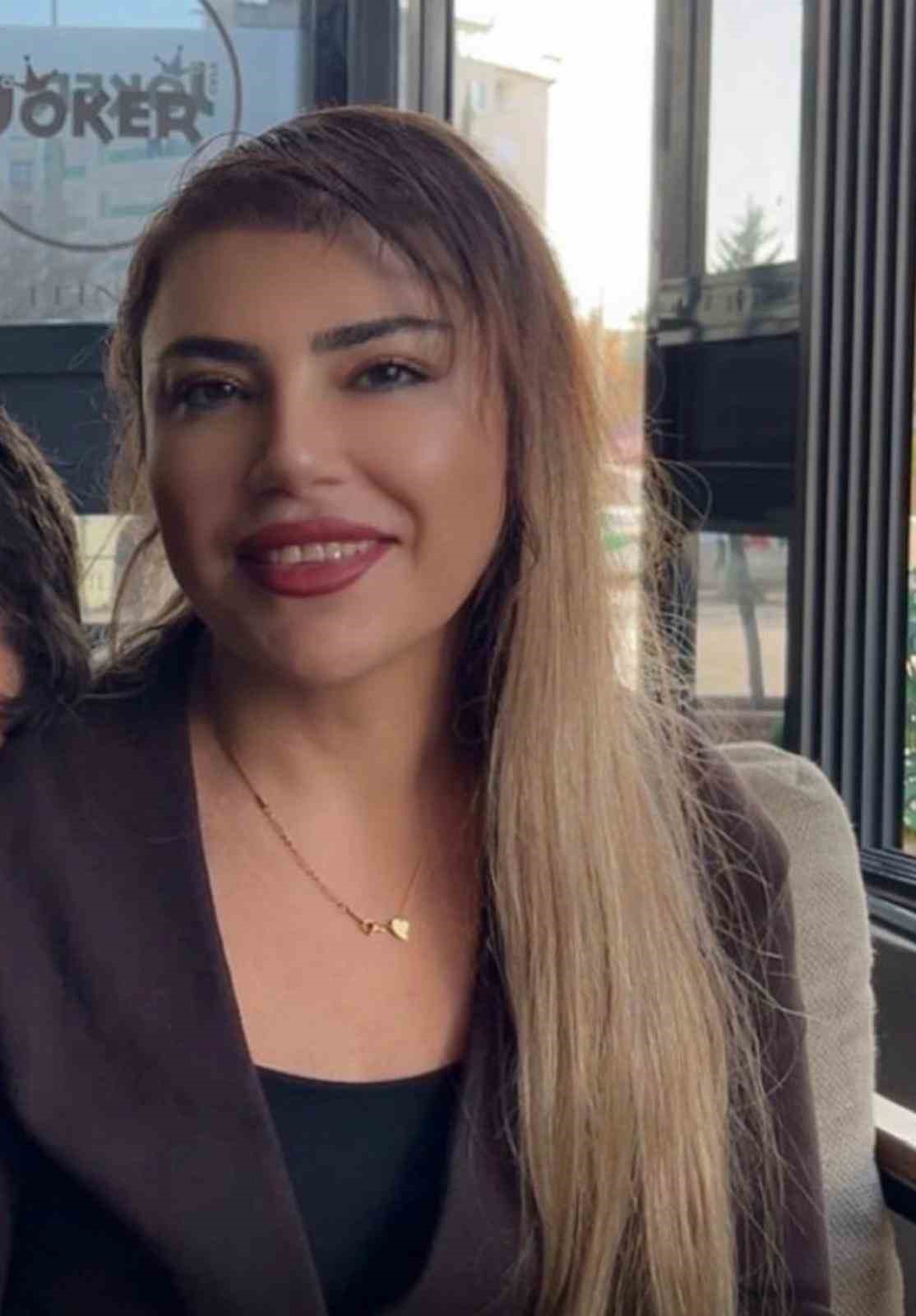 Öldürülen 2 çocuk annesi son yolculuğuna uğurlandı
