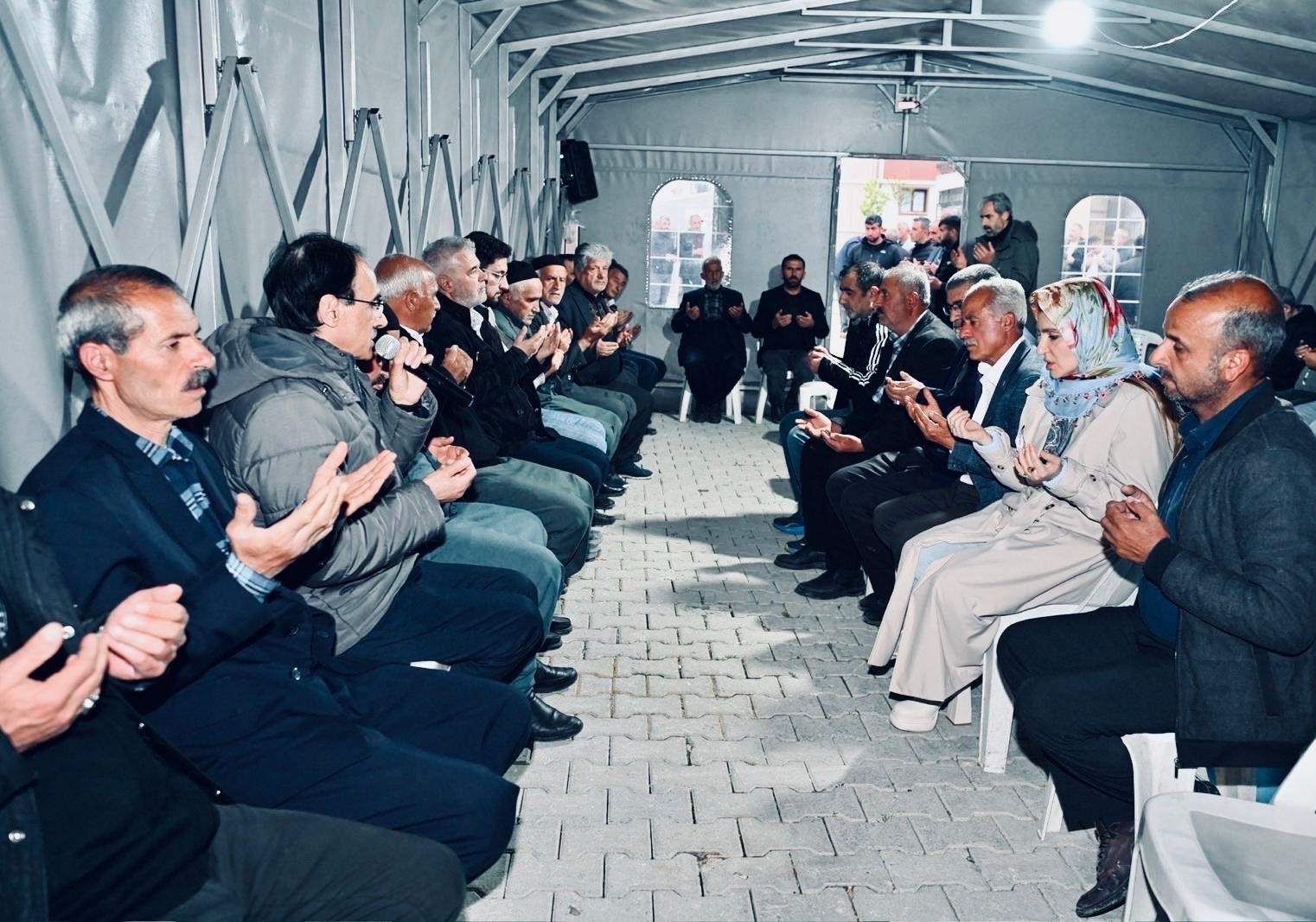 Ölmeztoprak’tan mahalle mahalle temas
