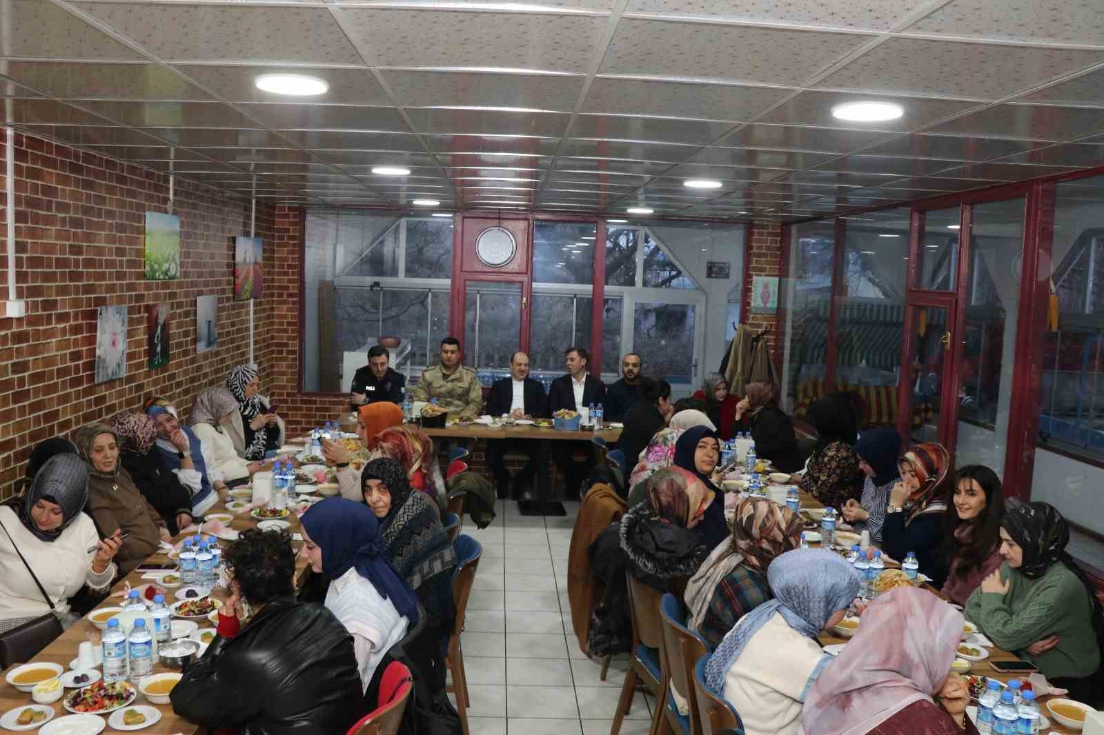 Oltu Kaymakamlığı  kadınları unutmadı
