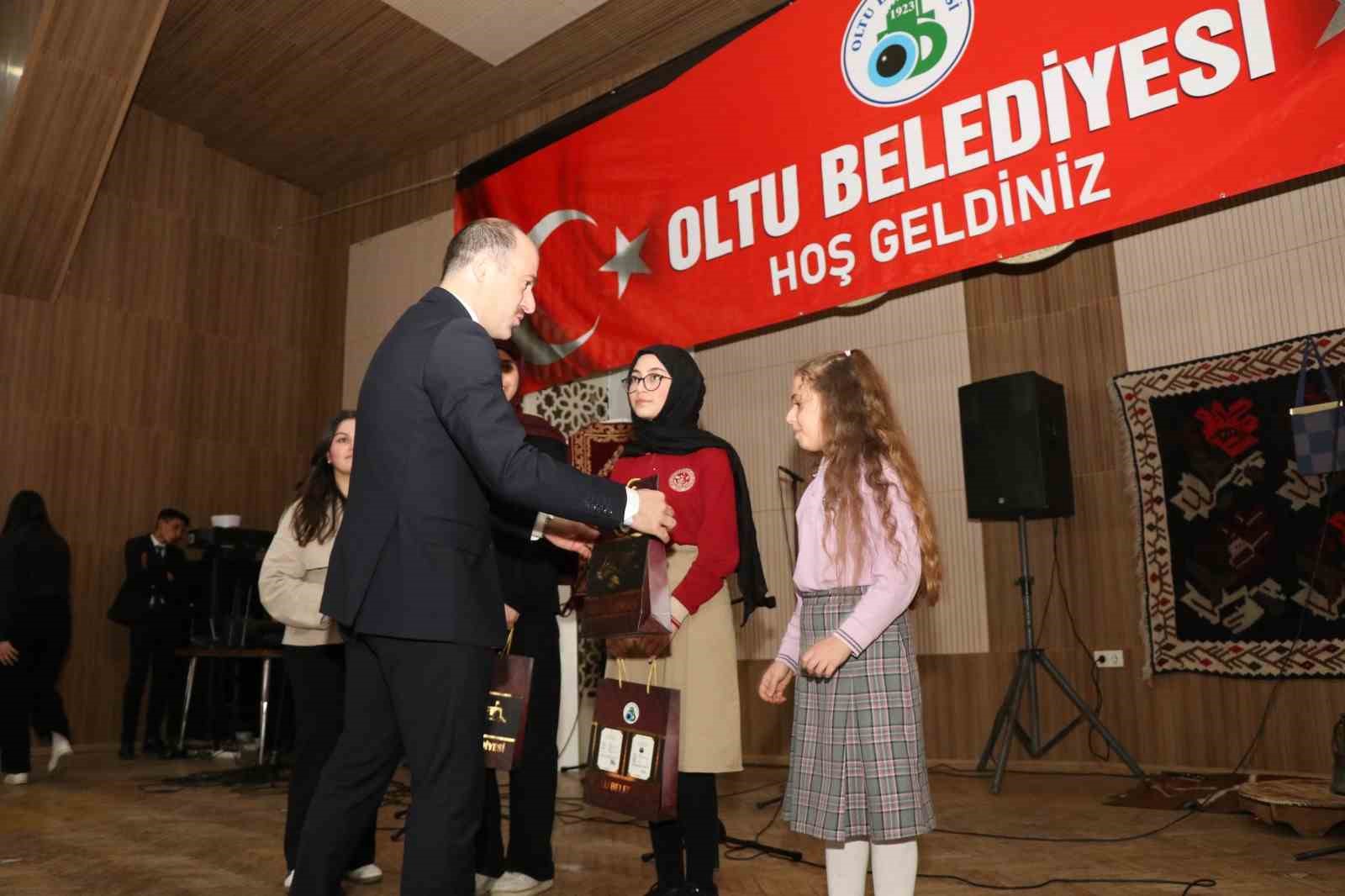 Oltu’da coşkulu kurtuluş bayramı
Oltu’da coşkulu kurtuluş bayramı