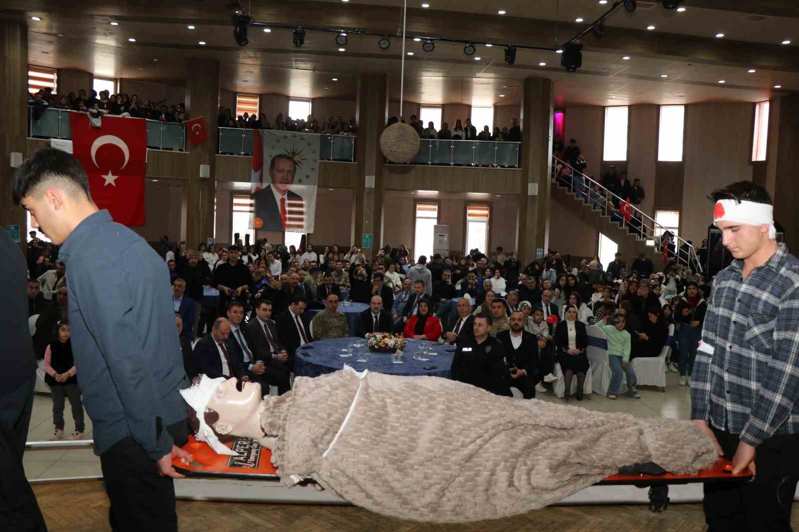 Oltu’da coşkulu kurtuluş bayramı
Oltu’da coşkulu kurtuluş bayramı