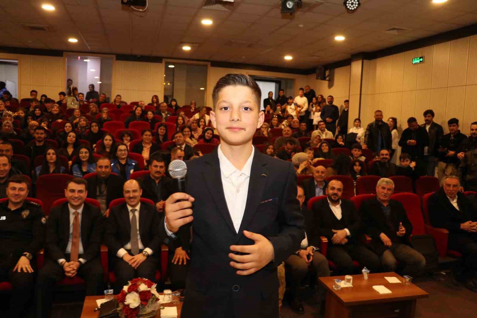 Oltu’da genç sesler ter döktü
