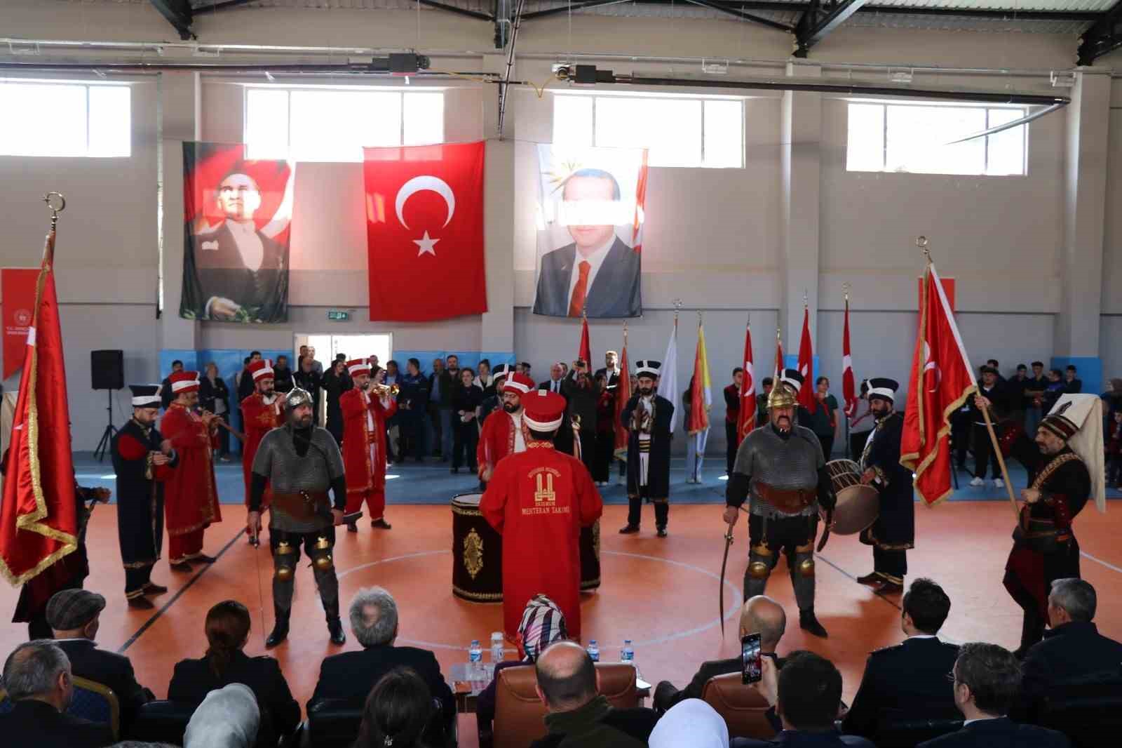 Olur’da kurtuluş coşkusu
