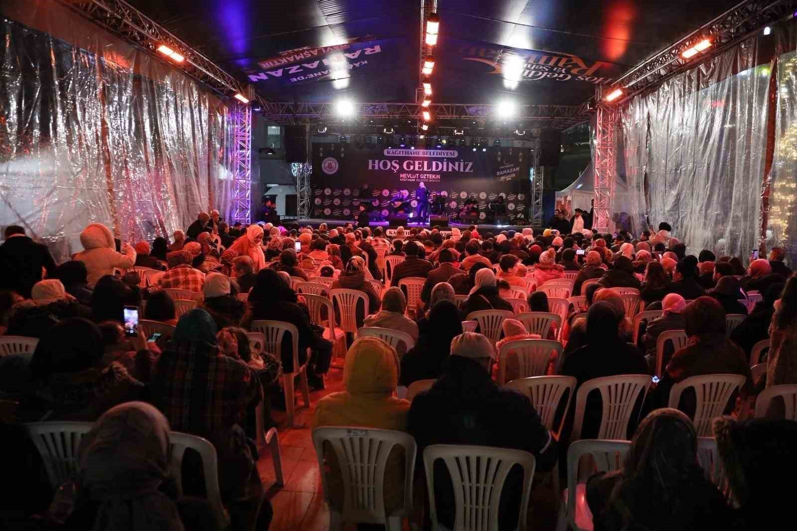 Ömer Karaoğlu ve Serdar Tuncer Kağıthane’de Ramazan coşkusuna ortak oldu
