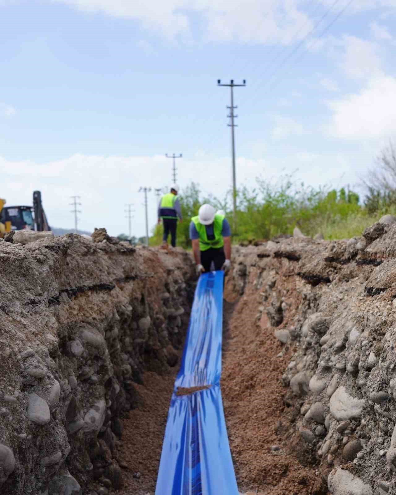 Ömrünü tamamlamış içme su hatları yenileniyor
