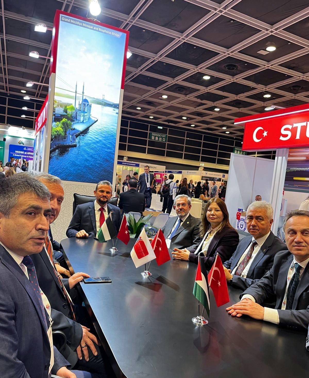 OMÜ, Hong Kong’da APAIE 2026’da uluslararasılaşma vizyonunu tanıttı
