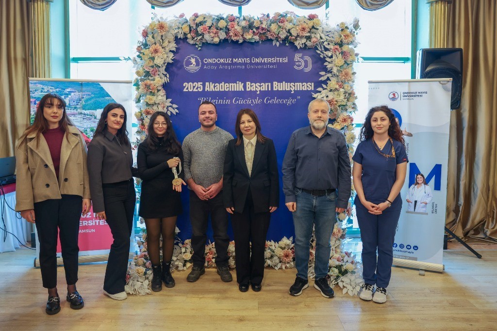 OMÜ’de 2025 yılının öne çıkan akademik başarıları ödüllendirildi
