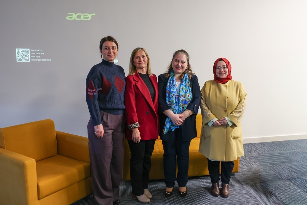 OMÜ’de "Cumhuriyet ve Kadınların Siyasal Temsili" söyleşisi
