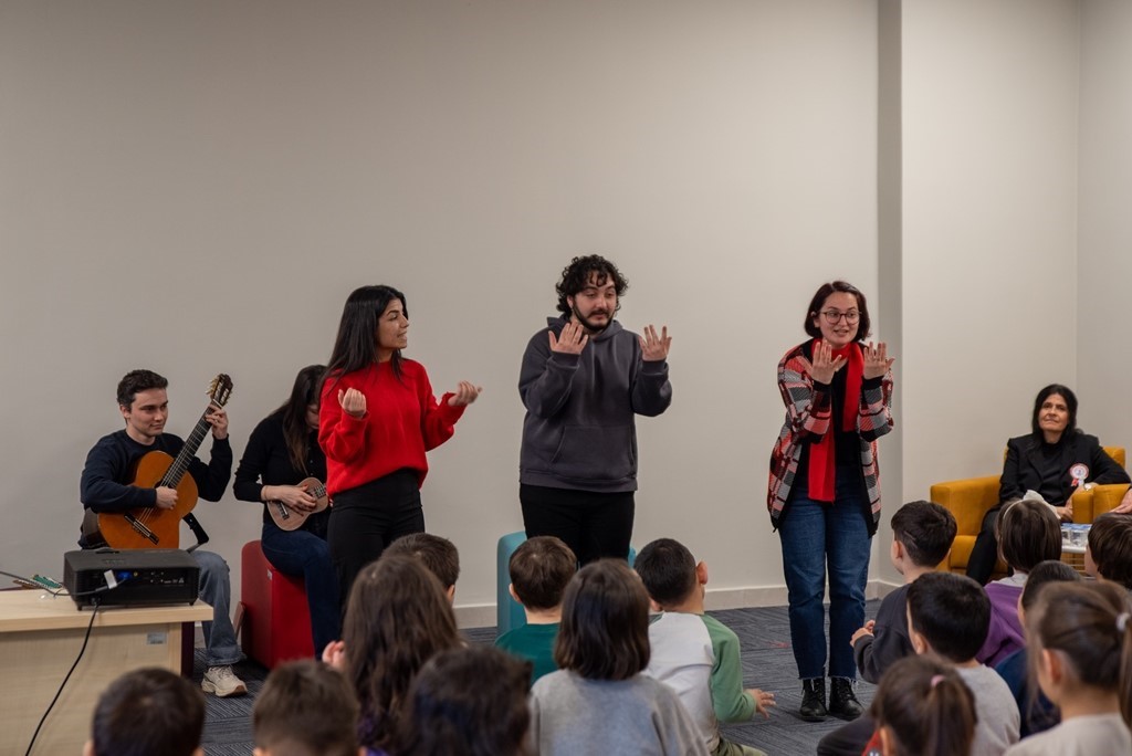 OMÜ’de Kütüphane Haftası ‘İyileştiren Kütüphane’ temasıyla kutlanıyor
