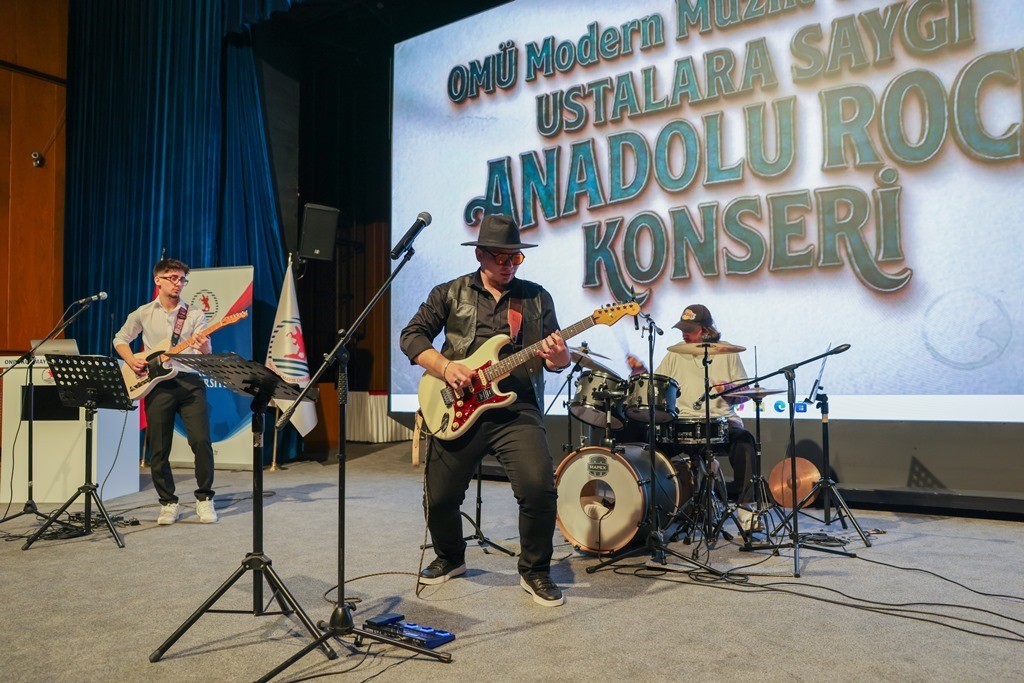 OMÜ’de "Ustalara Saygı Anadolu Rock Konseri"
