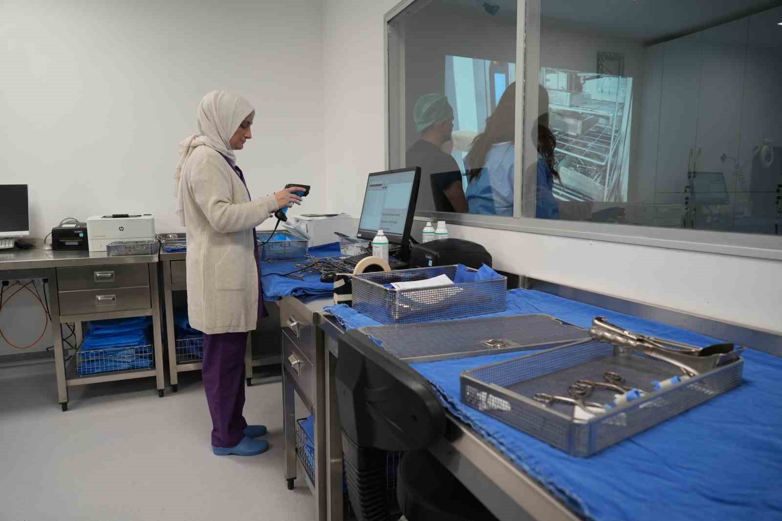 OMÜ’de yenilenen Merkezi Sterilizasyon Ünitesi hizmete alındı
