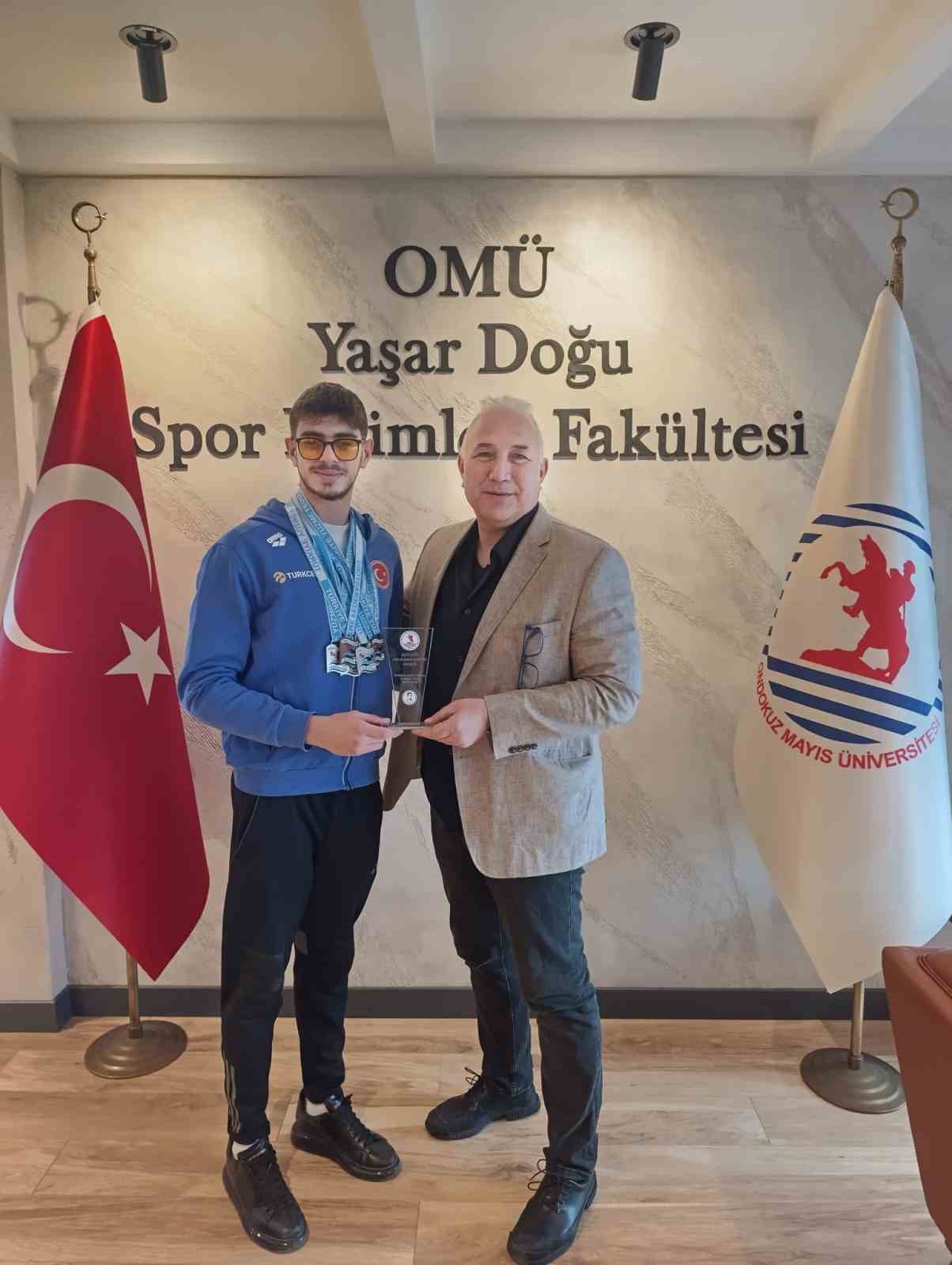 OMÜ’lü yüzücüden Antalya’da madalya yağmuru
