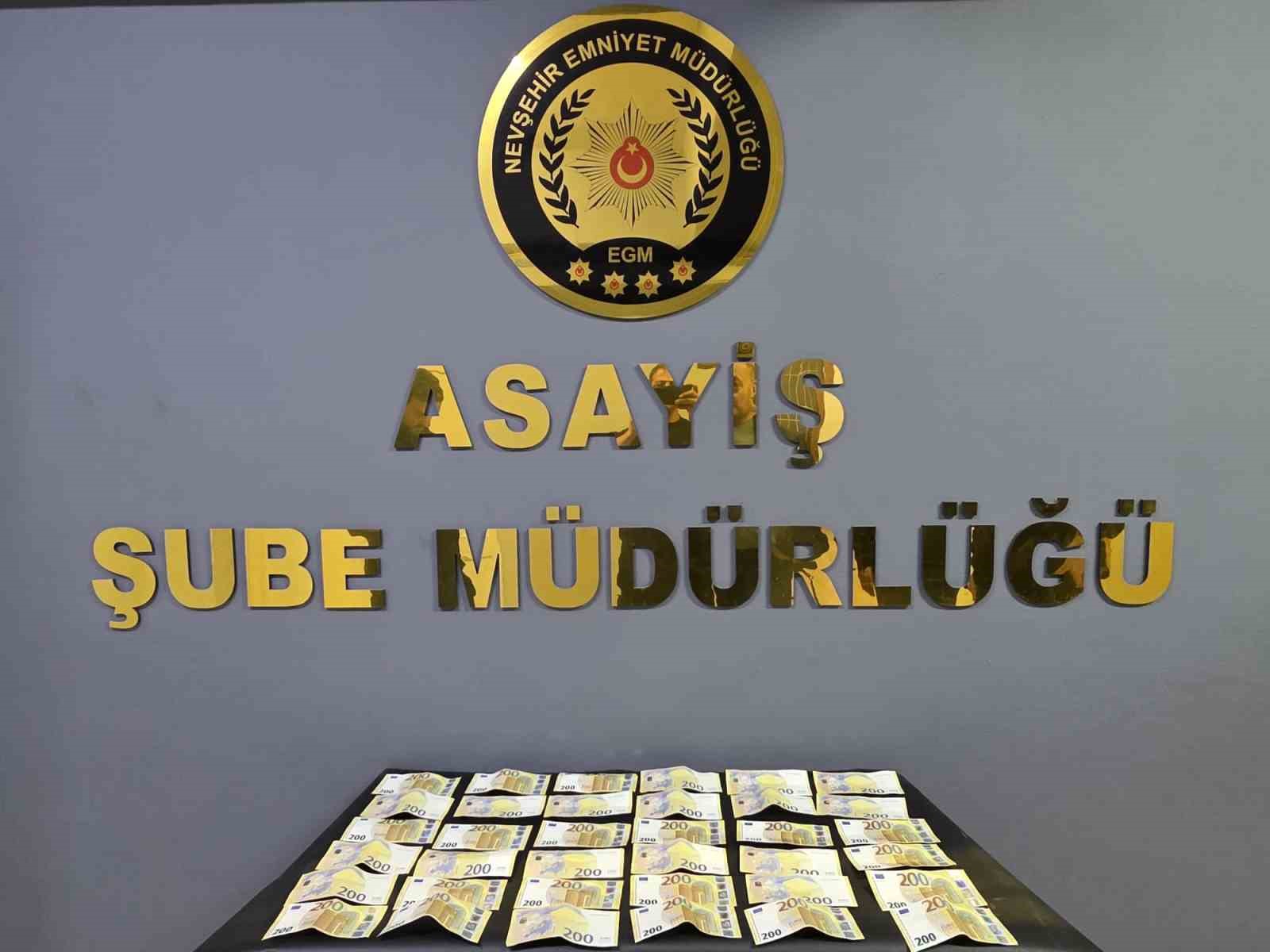 Önce doktoru, sonra da birbirlerini dolandırdılar
