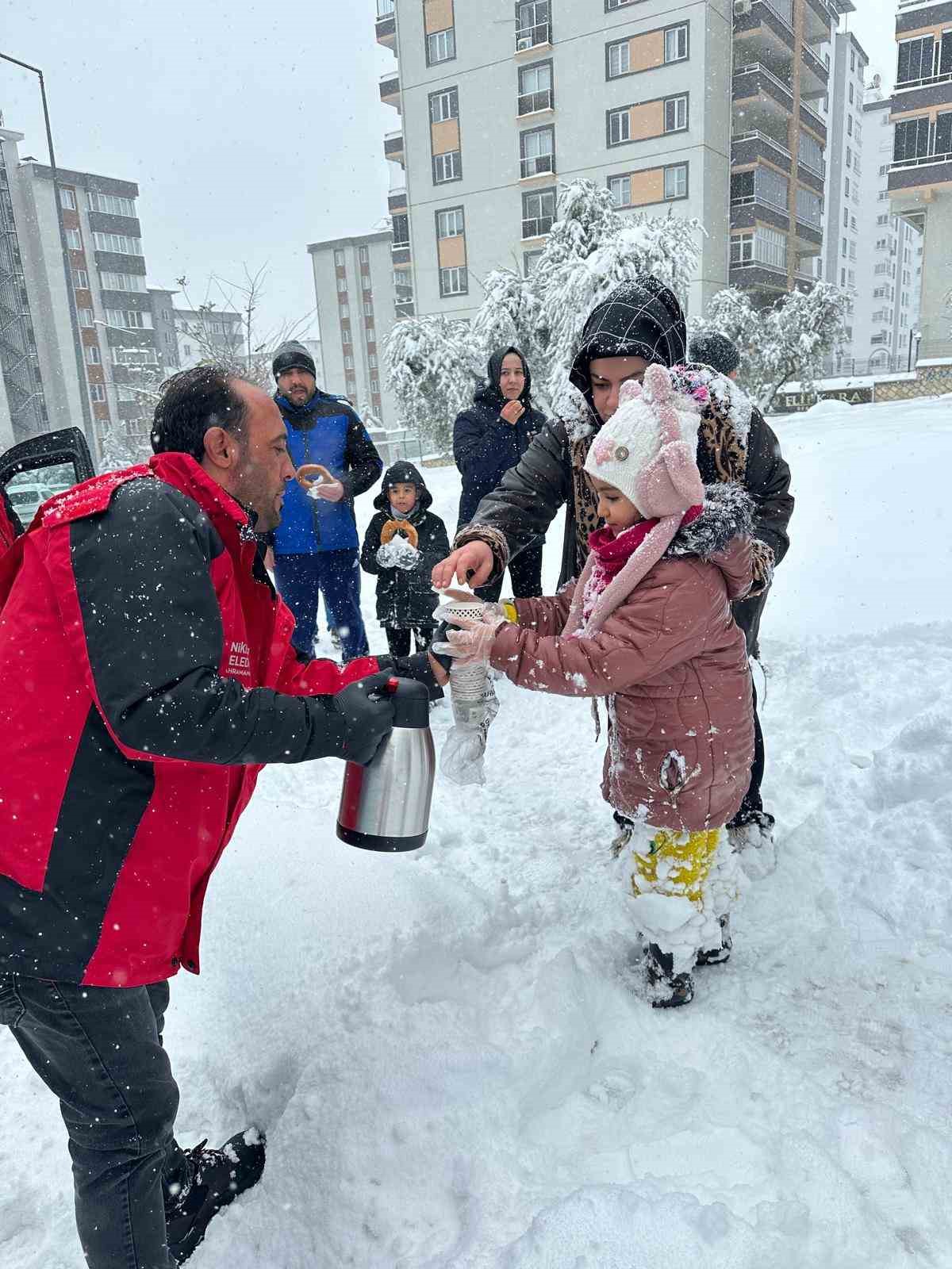 Onikişubat’ta soğuğa karşı sıcak dayanışma
