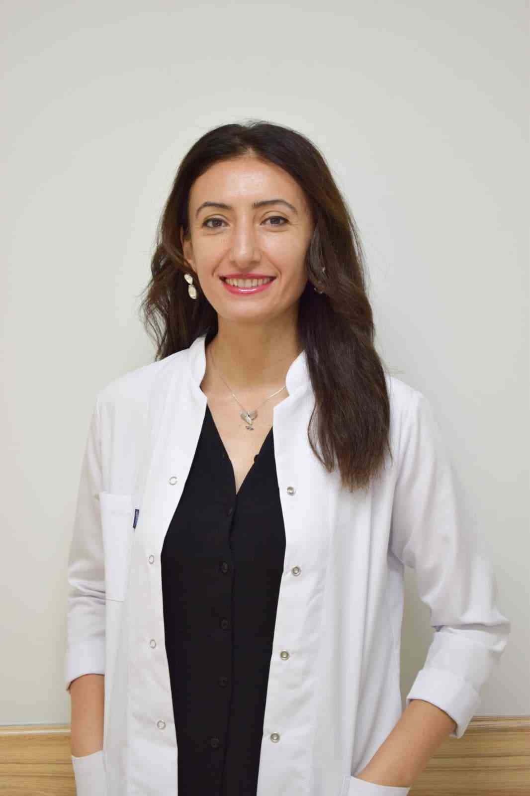 Op. Dr. Öztaş’tan hamilelere oruç uyarıları
