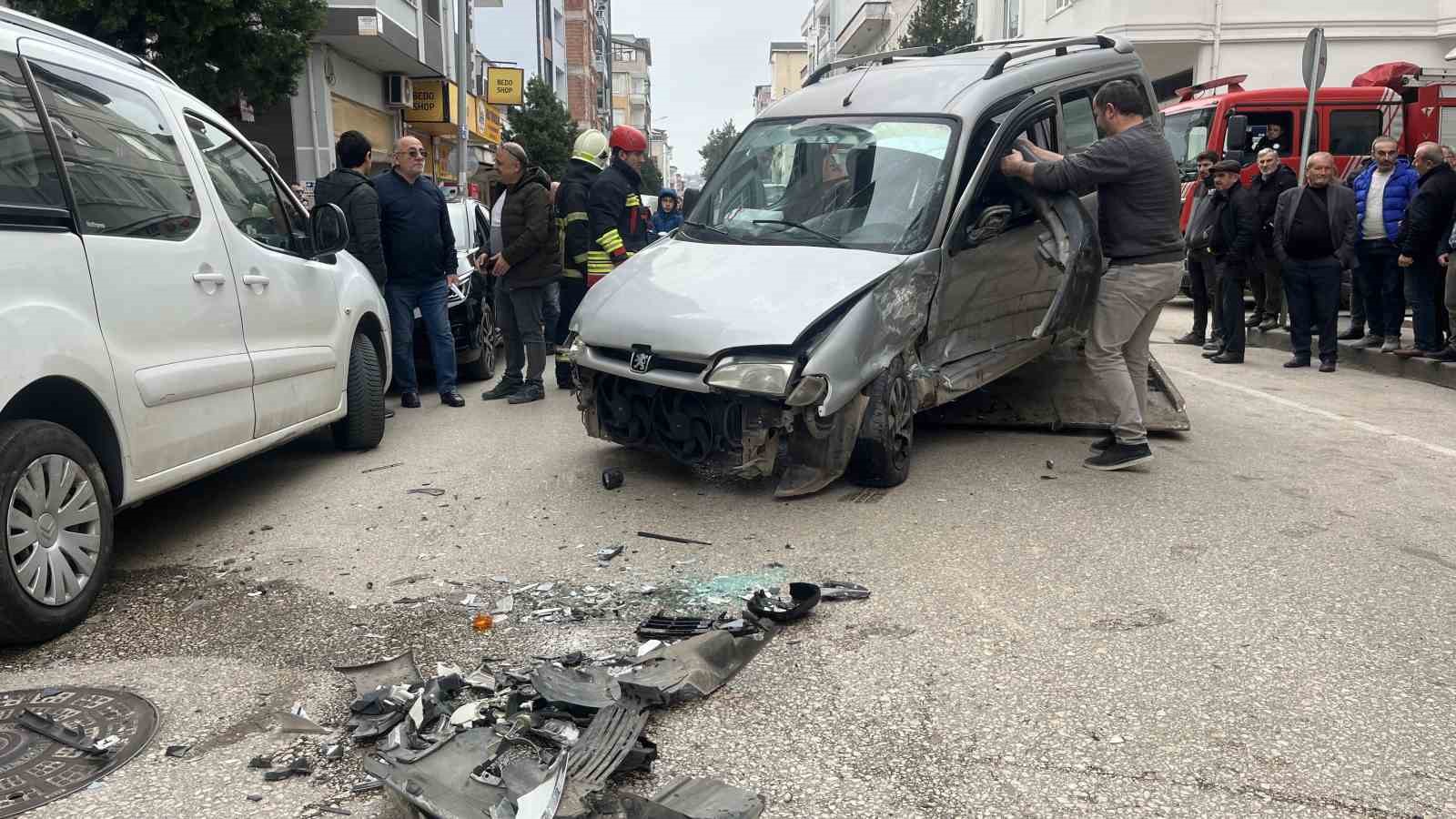 Ordu’da alkollü sürücünün karıştığı kazada 5 kişi yaralandı

