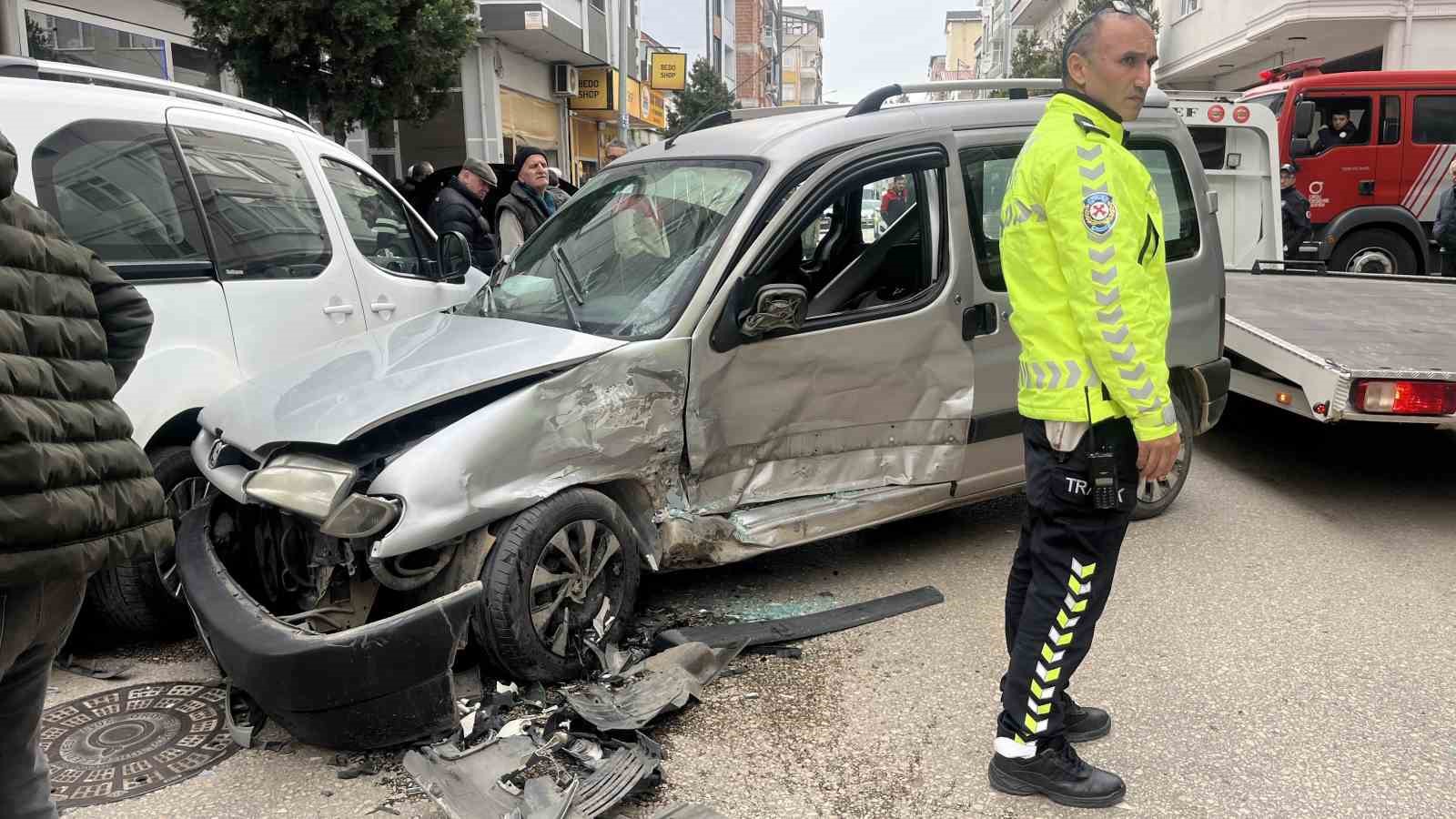 Ordu’da alkollü sürücünün karıştığı kazada 5 kişi yaralandı
