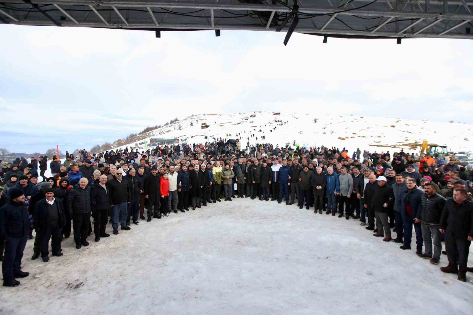 Ordu’da bin 700 rakımlı yaylada renkli kar festivali
