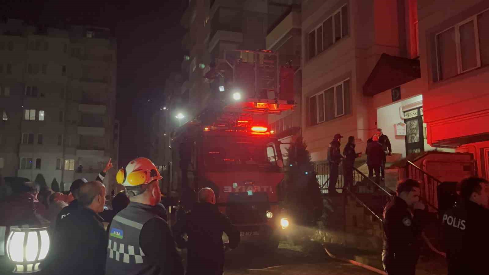 Ordu’da daire yangını: Yaşlı adam ağır yaralandı
