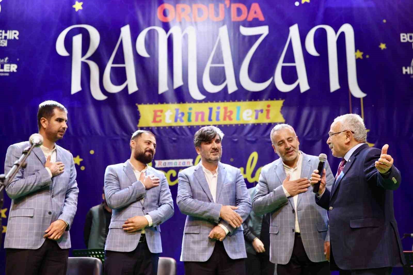 Ordu’da duygu dolu gece: Adıyamanlı Grup Ravza’dan Ordu’ya minnet mesajı
