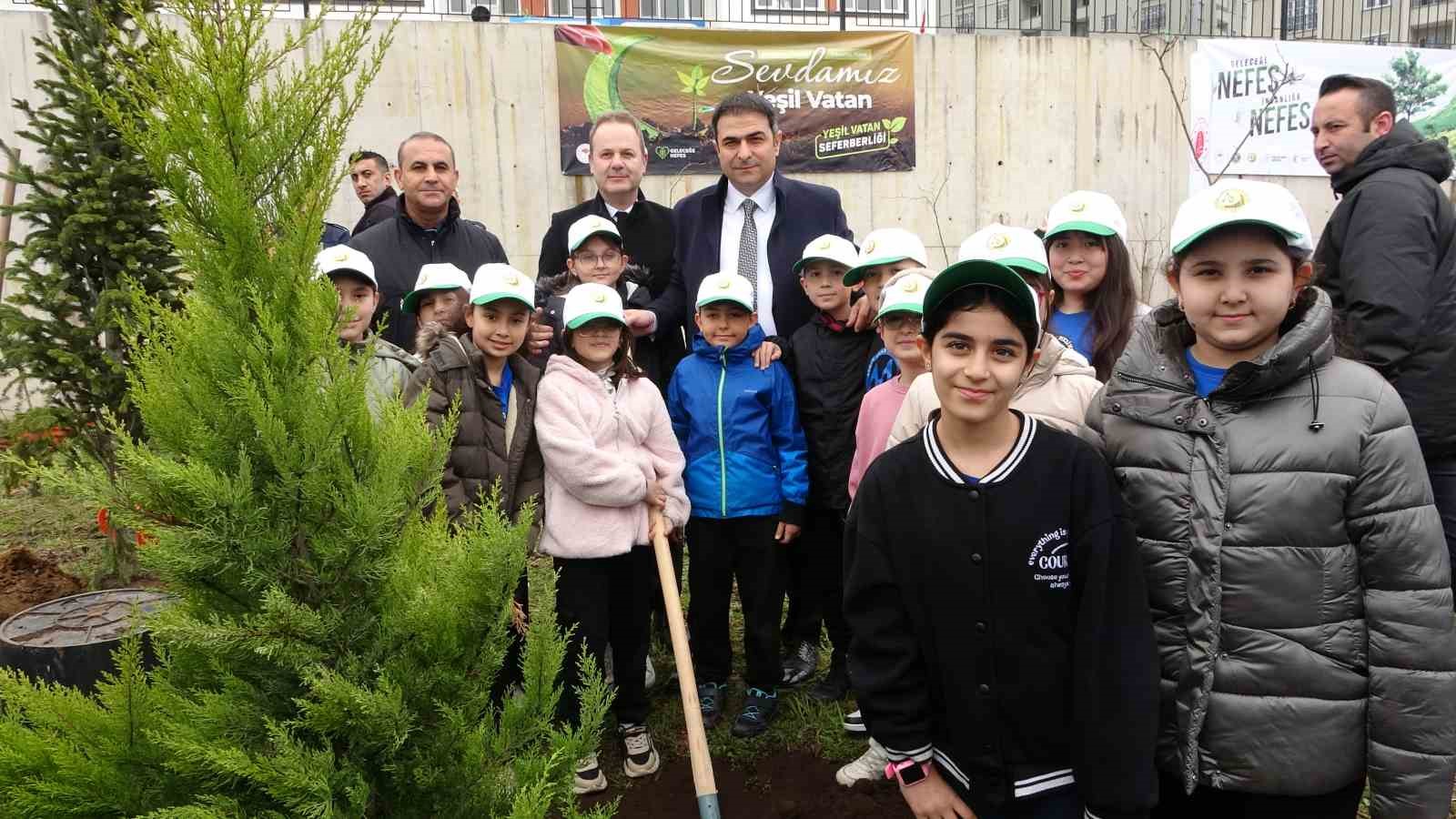 Ordu’da fidanlar topraklar buluşturuldu
