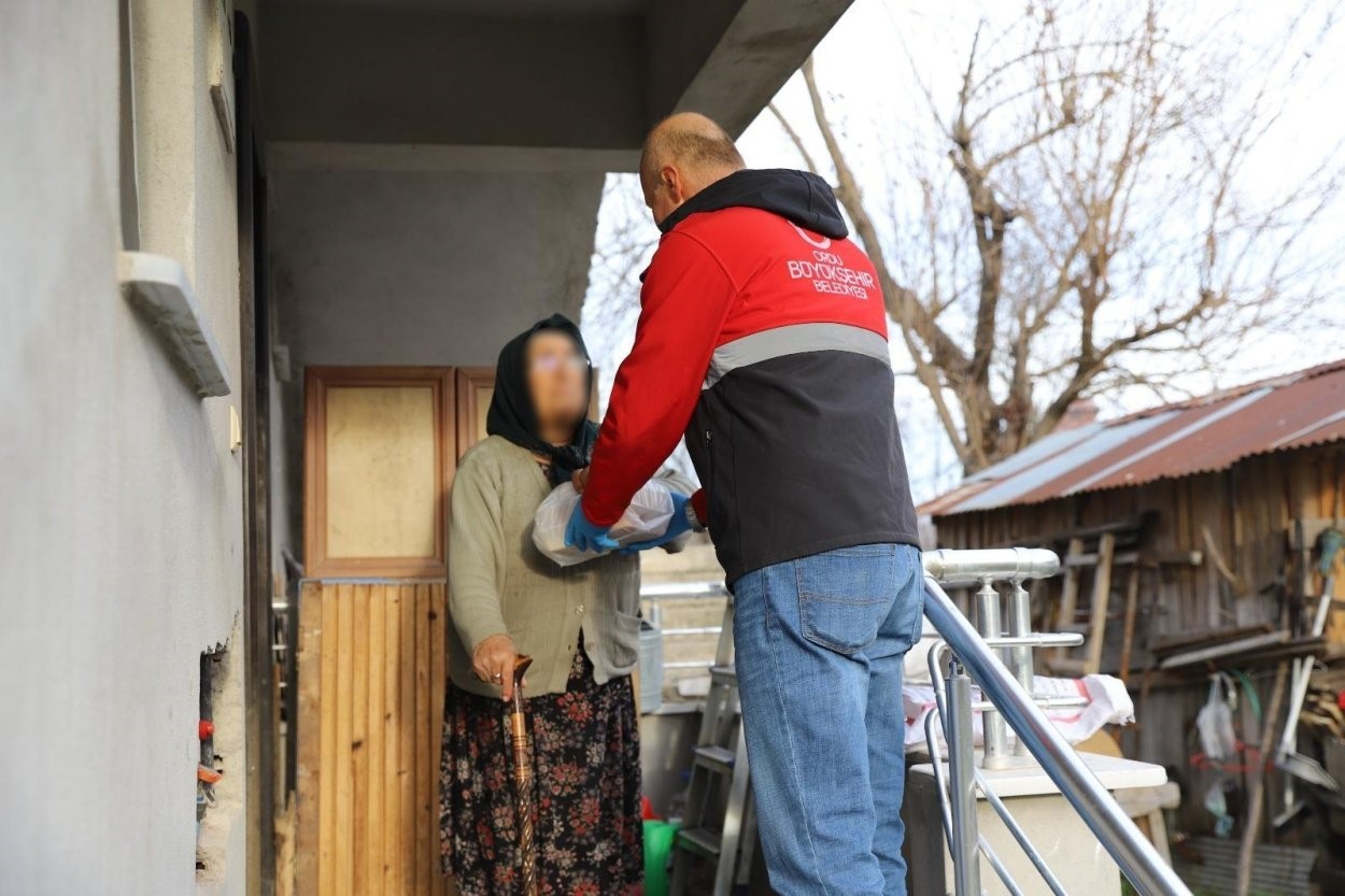 Ordu’da ihtiyaç sahiplerine sıcak yemek desteği

